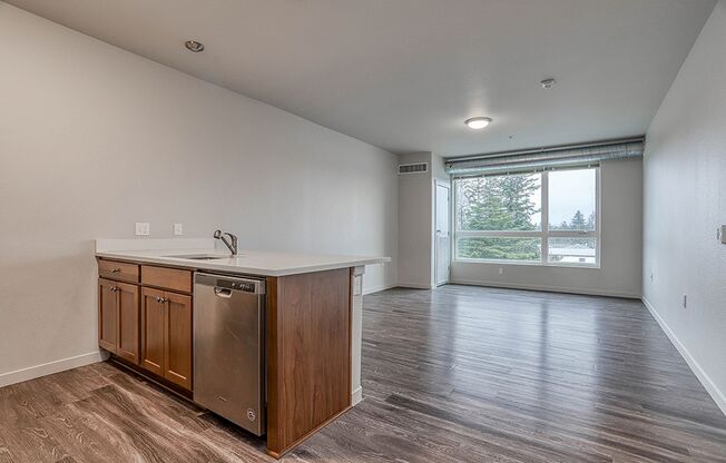 2 beds, 1 bath, 1,013 sqft, $1,715, Unit 406