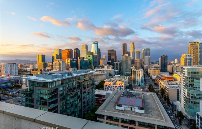 Studio, 1 bath, 760 sqft, $2,700, Unit 1011