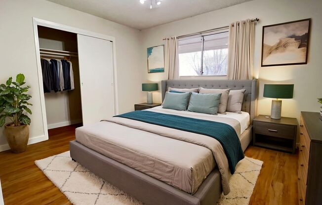 2 beds, 1 bath, 820 sqft, $1,399, Unit BOU-215