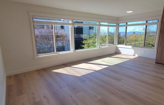 2 beds, 1 bath, 812 sqft, $3,050, Unit 101