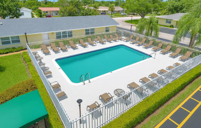2 beds, 1 bath, 827 sqft, $1,850, Unit 6907- 7th