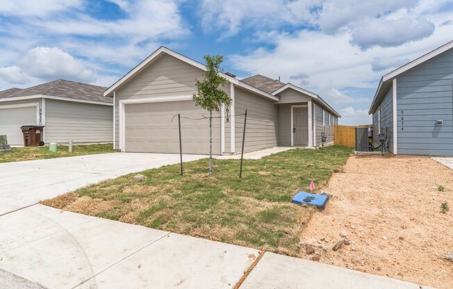 **Summer Special: 2 Weeks Free!!** Brand New Build in St. Hedwig