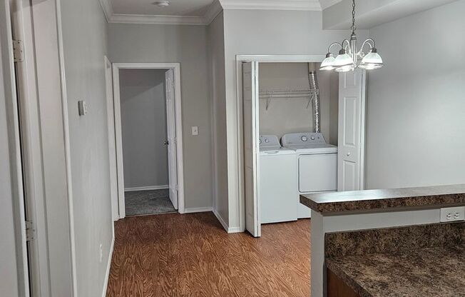 2 beds, 2 baths, 1,001 sqft, $995, Unit 4266 Apt 12