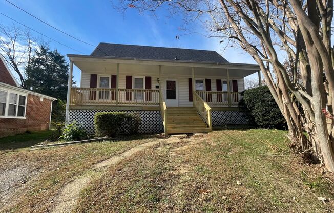 1014 Colonial Dr, Colonial Heights, VA 23834