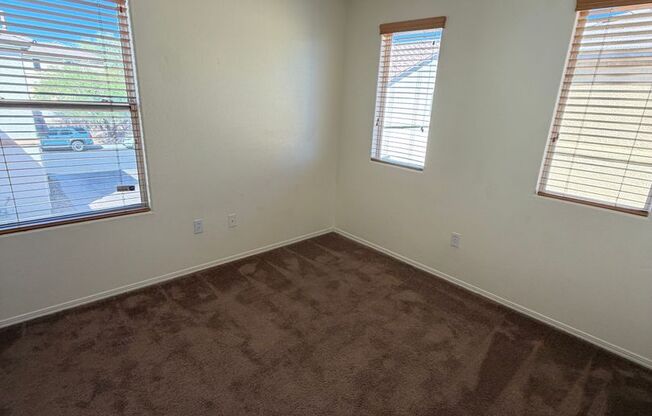 3 beds, 2.5 baths, $1,900