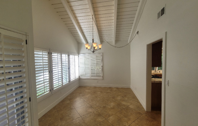 1081 TRIUNFO CYN RD