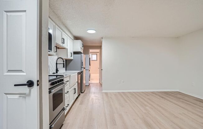 2 beds, 1 bath, 550 sqft, $1,575, Unit 103
