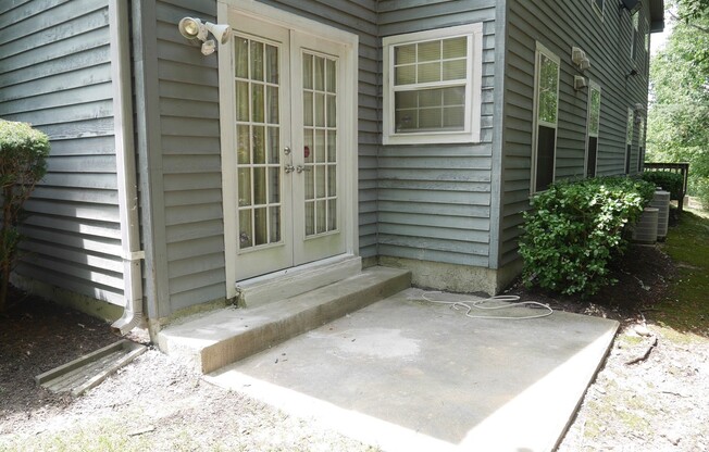 2 beds, 2 baths, $1,800