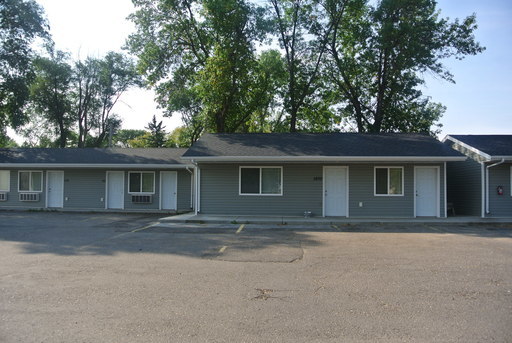 1800 East Burdick Expressway