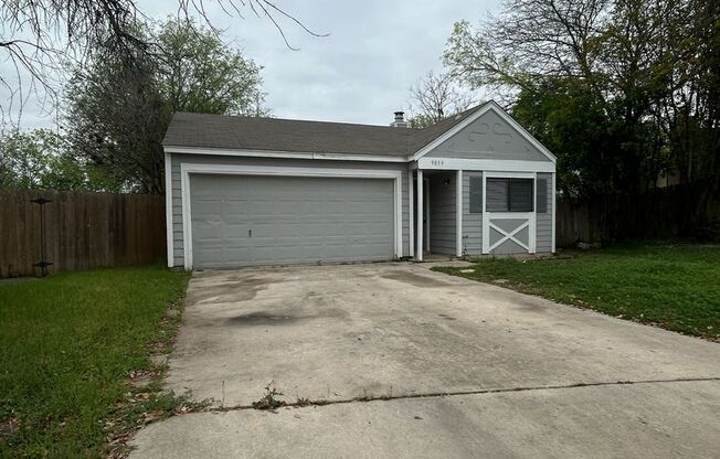 CUTE 3 BEDROOM 2 BATH HOME W/ FIREPLACE IN LIVING*LARGE YARD W/ LOTS OF TREES*FRESH INTERIOR PAINT & FLOORING*EASY ACCESS TO LACKLAND AFB, SEA WORLD, & SHOPPING