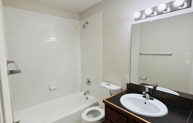 1 bed, 1 bath, 596 sqft, $1,299, Unit WIL-335