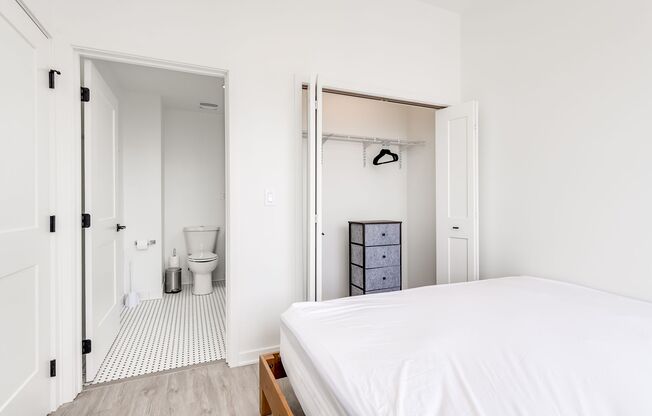 3 beds, 3 baths, 1,200 sqft, $3,600, Unit 105-1