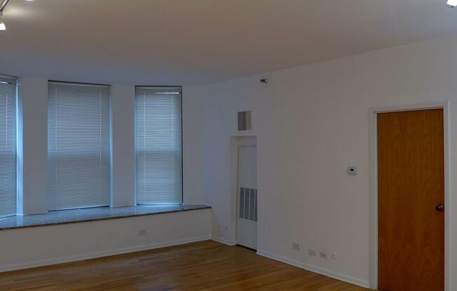 2 beds, 2 baths, 1,250 sqft, $2,695, Unit 03D