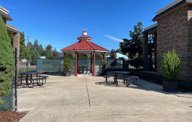 1 bed, 1 bath, 610 sqft, $1,100, Unit 46
