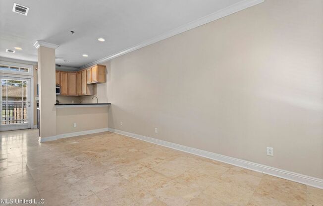 2 beds, 1.5 baths, $1,700, Unit UNIT 203