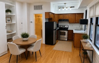 1321 Fairmont St NW