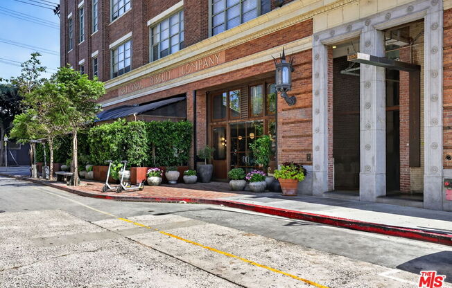 Studio, 1 bath, 1,147 sqft, $3,995, Unit 606