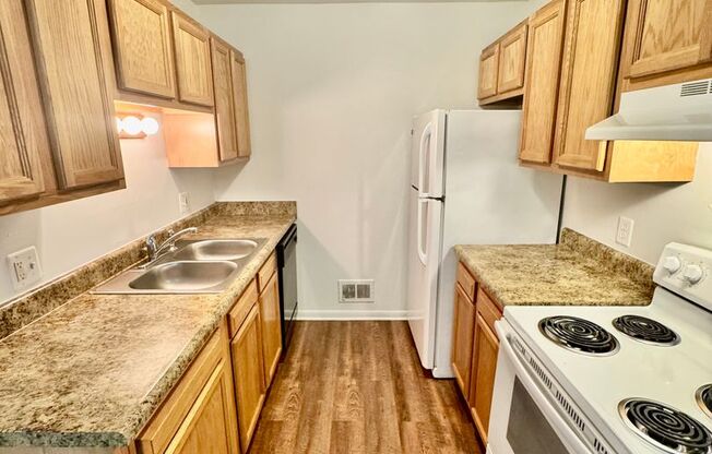 2 beds, 1 bath, 850 sqft, $1,295, Unit 301