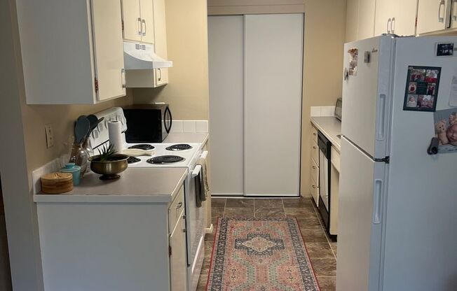 GRBR Greenbrier Apartments