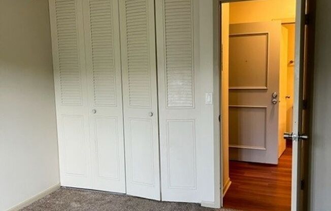 2 beds, 1 bath, 800 sqft, $1,450, Unit 60-209