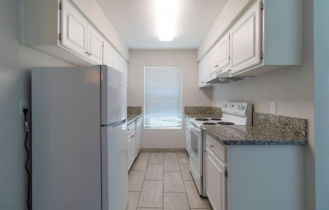 1 bed, 1 bath, 700 sqft, $1,525, Unit 108