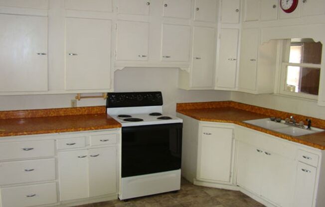 2 bedroom 1 bath home