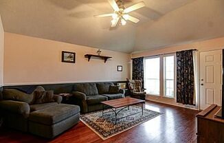 3 beds, 2 baths, $1,750