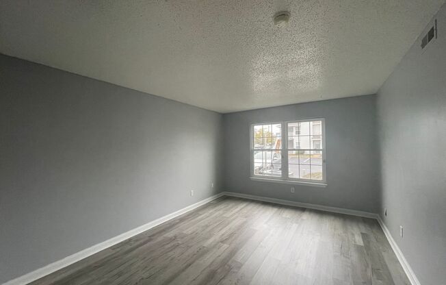 2 beds, 1 bath, $1,650