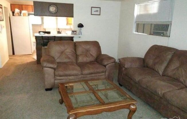 2 beds, 1 bath, $1,475