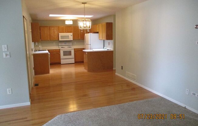 Beautiful 3 Bedroom, 2 Bath, Ranch home for rent in Loveland!