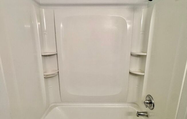 1 bed, 1 bath, 750 sqft, $1,145, Unit 713