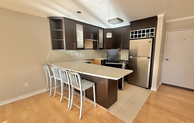 1 bed, 1 bath, 785 sqft, $3,500, Unit 506