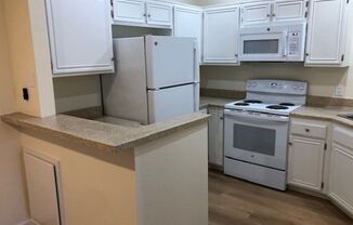 1 bed, 1 bath, $2,400, Unit #117