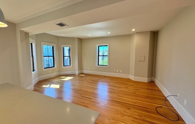 3 BARTLETT