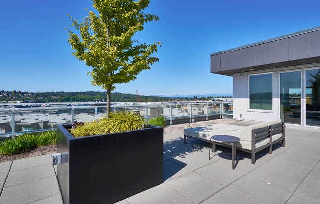 Rooftop Lounge