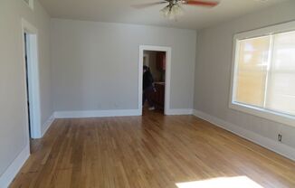 2 beds, 1 bath, $975