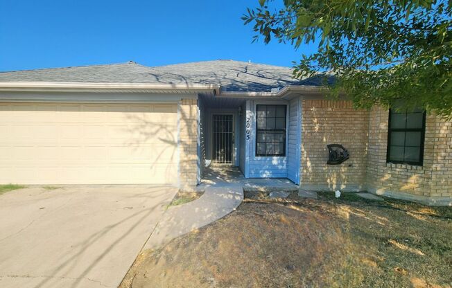 3 beds, 2 baths, $1,495