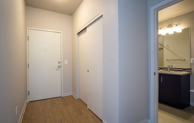 1 bed, 1 bath, $1,375, Unit 410