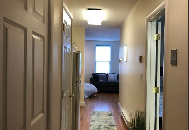 1 bed, 1 bath, , $3,200, Unit 10