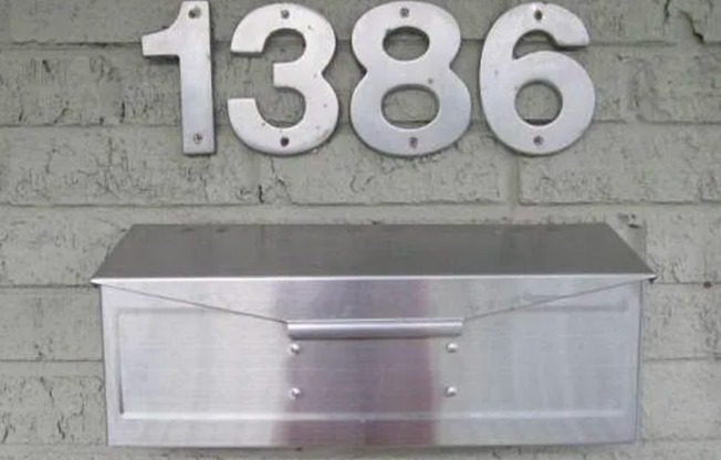 1386 ATHENS AVE SW