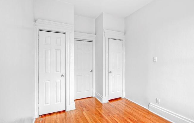 171 E 8 ST