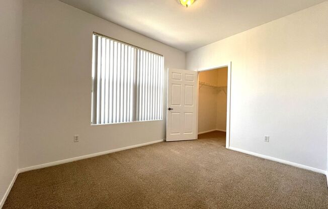 3 beds, 2 baths, $1,675, Unit # 1081