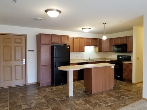 3 beds, 2 baths, 1,280 sqft, $1,699.99, Unit 533-204