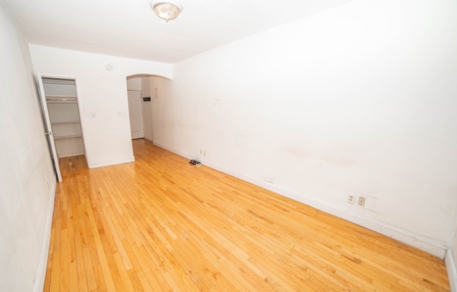 312-320 W 23rd Street 1A