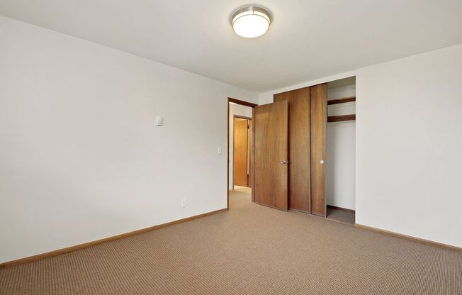 2 beds, 1 bath, 700 sqft, $1,795, Unit 504