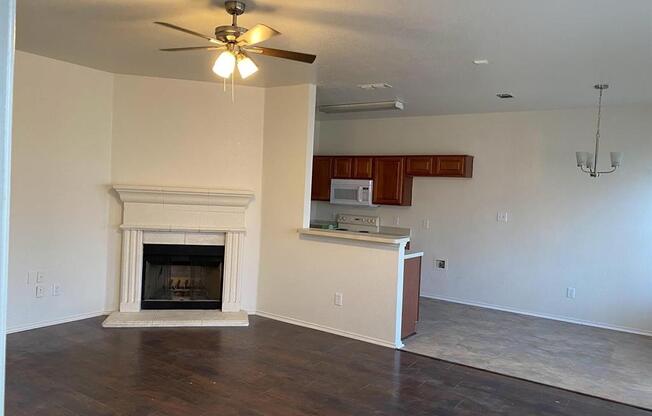 8645 ARCADIA PARK