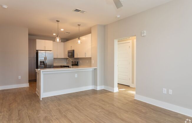 2 beds, 2 baths, 1,113 sqft, $1,525, Unit 1-204