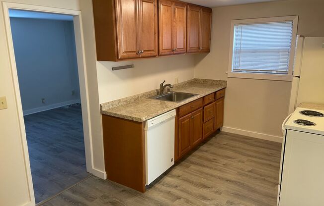 1 bed, 1 bath, 650 sqft, $1,895, Unit Unit 1