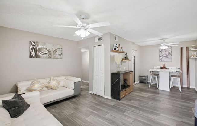 1 bed, 1 bath, 720 sqft, $1,125