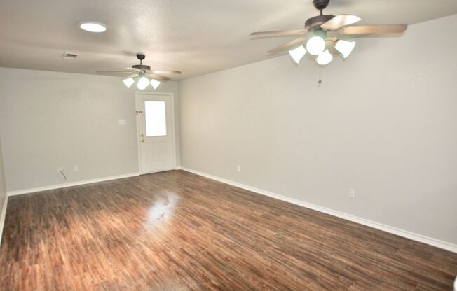 FOR LEASE! Nicely Remodeled 3 BR - 2 BA Brick Duplex With a 2 Car Garage in Weatherford